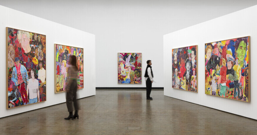 Ausstellungsansicht "Richard Hawkins: Potentialities", Kunsthalle Wien 2025 Courtesy des Künstlers; Galerie Buchholz, Köln/Berlin/New York und Greene Naftali, New York, Foto: Markus Wörgötter Free Sunday