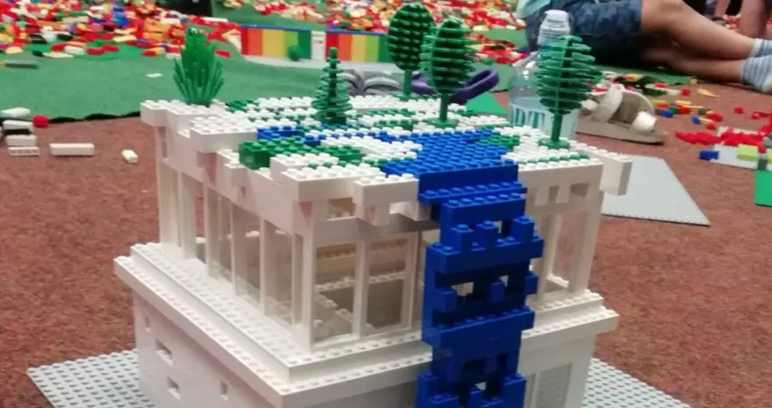 @ Az W Workshop: Ferienträume aus LEGO