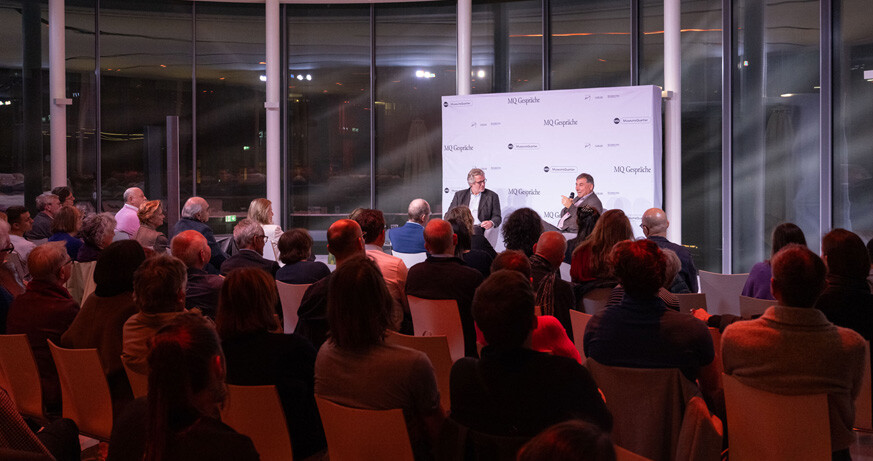 MQ Gespräche: Misha Glenny in conversation with Shashi Tharoor