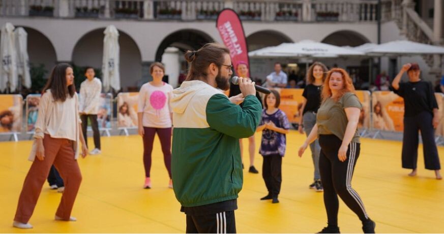 Public Moves: Treasure Flow! with Valentin Alfery